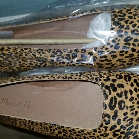 ππππSOLDππππCory Flat Calf Hair - Picture 4 of 8